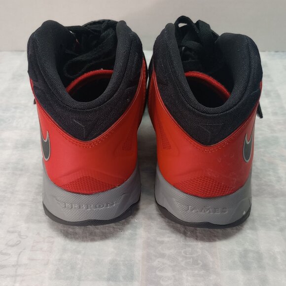 Nike LeBron Soldier V11 Red & Black Basketball Shoes Sz 5.5y - Picture 3 of 6